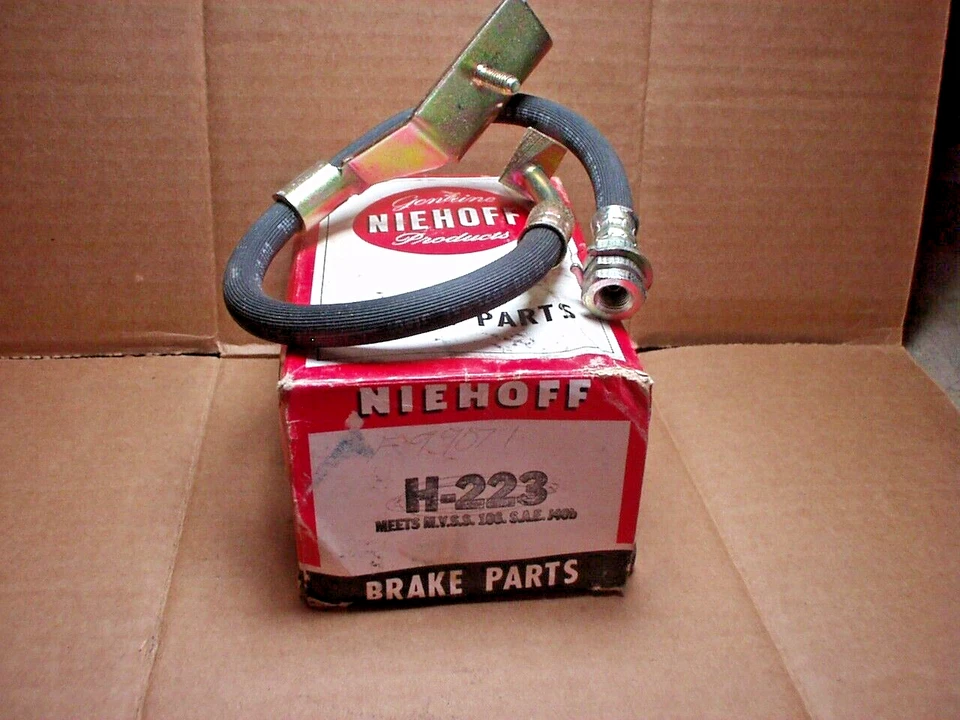 Chrysler LeBaron 1977 1978 1979 Dodge Aspen Plymouth manguera de freno delantera/derecha ¡Nuevo de Lote Antiguo! Foto 1 de 1