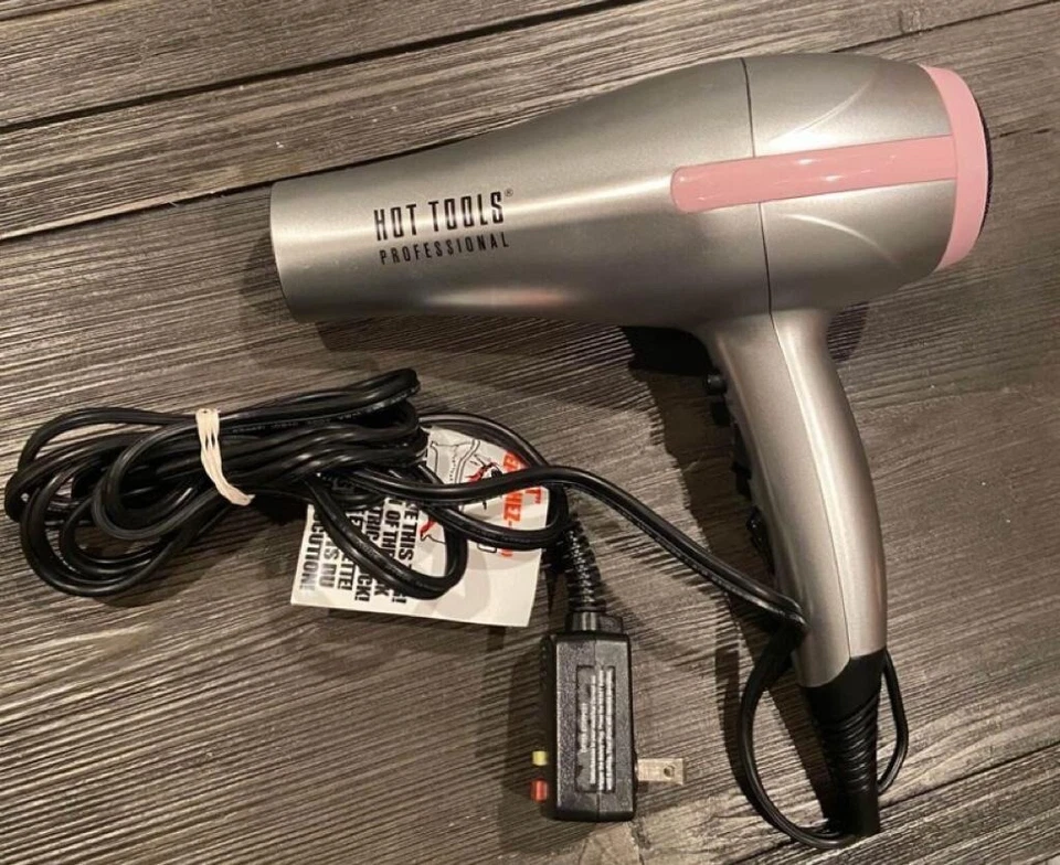 Hot Tools HT7007 silver professional ceramic ionic hair dryer - Image 1 of 1
