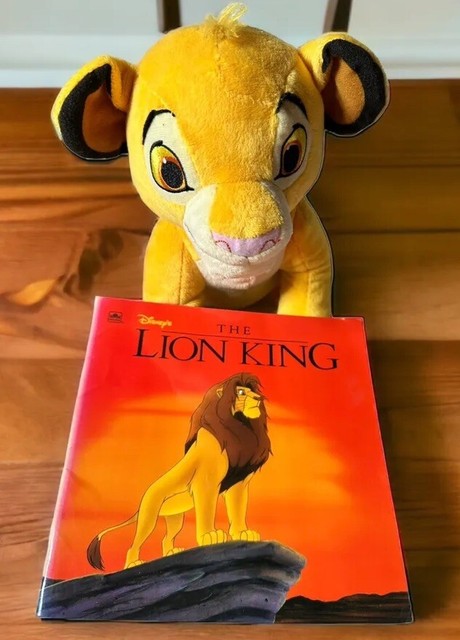 Disney The Lion King “Simba Roars” 5 1/2 x 5 1/2 Hard Cover Squeeze Me  Book