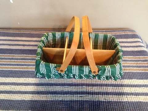 1997 Longaberger Gathering Basket,13” x 8.5 x 5,Wood Dividers & 40509 Liner,Grn Cover