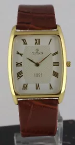 Beautiful Titan Edge Men White Dial Quartz Wristwatch Leather Band Stay Stylish - Picture 1 of 7