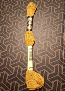 DMC Embroidery Floss #680 Misprint (Looks Like 089) Dark Old Gold - Picture 1 of 1