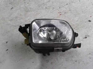 MERCEDES BENZ C CLASS W203 04/2004-06/2007 LEFT BUMPER FOGLAMP A 208 820 17 58 - Picture 1 of 12