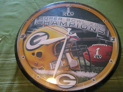 NFL GREEN BAY PACKERS SUPER BOWL XLV CHAMPIONS WALL CLOCK 13'' DIA.,SECOND HAND Cover