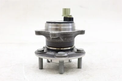 NUEVO cojinete de rueda y buje trasero Motorcraft HUB-251 Ford Focus 2012-2018 Foto 1 de 4