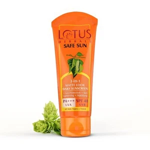 Lotus Herbals Safe Sun 3 in 1 crema solare quotidiana effetto opaco PA+++ SPF- 40 spedizione gratuita - Foto 1 di 6