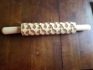 Ciroa Fall Leaves and Acorns Rolling Pin Wood Embossed Etched - Picture 1 of 3
