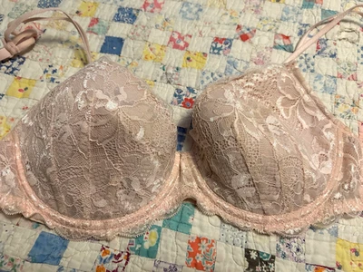 VICTORIA'S SECRET PINK Lightly Lined NWT Lace Bra Size 36D - Image 1 of 4