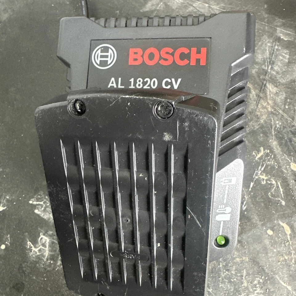 Bosch 3 Drills And Batery + Charger - Image 1 of 4