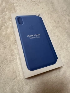 MVFT2ZM/A iPhone Xs Max Leather Folio Cornflower - Bild 1 von 2