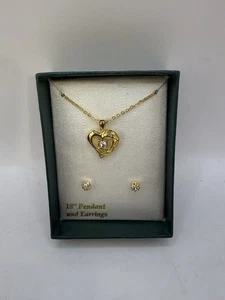 "Juego de collar y pendientes colgantes de corazón vintage en tono dorado con caja de 18""" - Imagen 1 de 3
