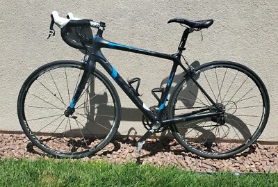 2011 TREK 5.5 Madone  Women's Carbon Road Bike - Image 1 of 4