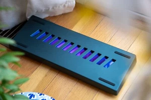 Premium Custom 65% Mechanical Keyboard (Subtle Clacks, Mirror Finish) READ DESC! - Picture 1 of 19
