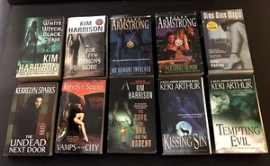 Kelly Armstrong Keri Arthur KIm Harrison Paranormal Vampire Sexy Romance 10 Lot - Picture 1 of 7