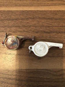 3 Vintage SCOTTY TOYS Whistle Scotty Dog Advertising Lewis & Scott Mfg Reading - Picture 1 of 5