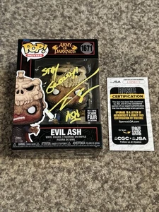 Funko: Evil Ash 1671 ~ Scare Fair ~ Signed & “Stay Groovy!” Ash” Bruce Campbell - Picture 1 of 8