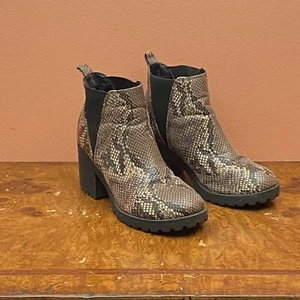 Dirty Laundry Lisbon Women Size 7 Ankle Boots, Brown Faux Snake 3” Heels - Picture 1 of 12