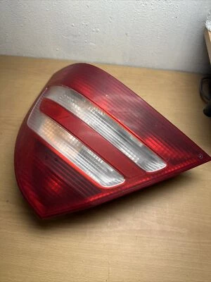 01-2007 mercedes benz c280 c320 c350 c55 amg right passenger tail light oem - Image 1 of 4