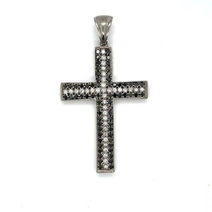 Gorgeous sterling silver cross pendant with diamonds - Picture 1 of 6