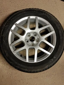 Cerchio in lega 16" originale VW/Audi con pneumatico 205/55 R16 - Foto 1 di 2