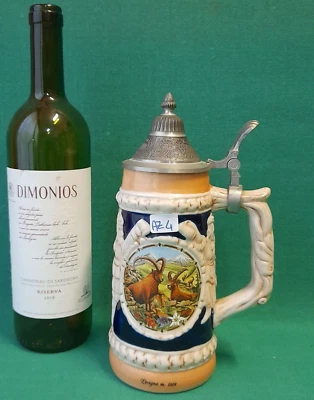 VECCHIO BOCCALE BICCHIERE DA BIRRA IN CERAMICA E PELTRO DA 550 ML VINTAGE. AZ4 - Immagine 1 di 4