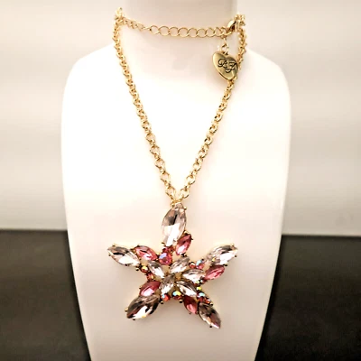 Collar Betsey Johnson Surfmaid Estrella de Mar Playa Verano Rosa Cristales Tono Dorado Foto 1 de 4