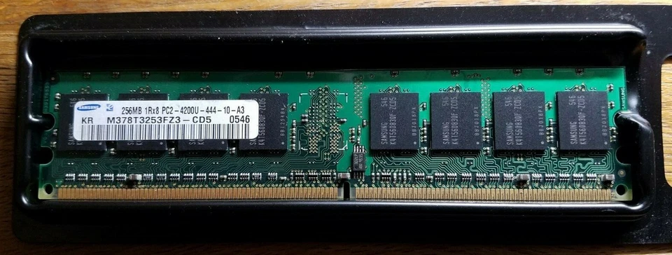 256MB Samsung M378T3253FZ3-CD5 240Pin PC2-4200 CL4 DDR2-533 DIMM Desktop Memory - Image 1 of 1