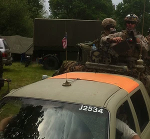 UK British Army Surplus Hi Viz IFF Panel Day Glow Orange Vehicle Identification - Foto 1 di 4