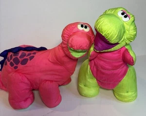 VINTAGE 1992 FISHER PRICE DINOS BOTH ROAR NYLON STUFFED ANIMAL PLUSH TOY - Picture 1 of 12