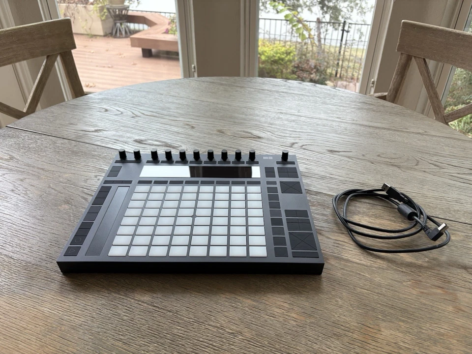 Controlador Ableton Push 2 Midi Interfaz USB en vivo con cable Foto 1 de 4