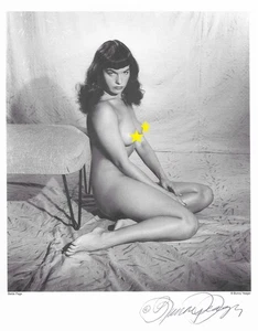 Bunny Yeager Sexy Signed B&W 8x10 Bettie Page 50's Pinup Photo - Picture 1 of 1