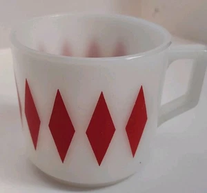 Vintage Feuerkönig Milchglas Becher Harlekin rote Diamanten Retro Ofengeschirr - Bild 1 von 6