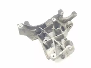 059145167AE supporto alternatore per AUDI A6 BERLINA 4F2 3.0 TDI 2239170 - Picture 1 of 7