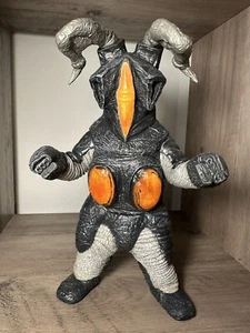 Return of Ultraman kaiju Zetton II 10 inch solid Resin statue no brand US STOCK - Picture 1 of 3