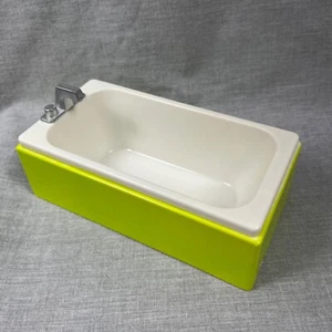 Casa de muñecas Kidkraft bañera de plástico 2011 verde lima blanco 7,5" largo 2,5" alto - Imagen 1 de 7