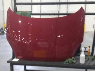 Capó usado se adapta a: Jaguar E-pace 2018 grado A Foto 1 de 2