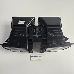 2012-2014 Mercedes-Benz E-Class W212 Dashboard Center Air Vent Grill A2128302854 - Picture 1 of 11
