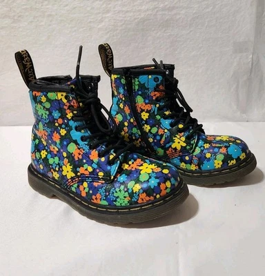 Botas de Combate Dr. Martens Niñas Pequeñas Talla 9 Brooklee Cuero Floral Acolchadas  Foto 1 de 4