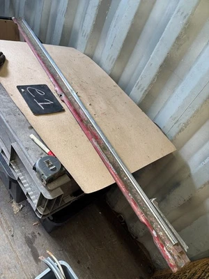 Camión Chevrolet GMC 1981 82 83 84 1987 C10 K10 K5 K30 parrilla inferior cenefa de piedra Foto 1 de 4