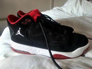Jordan Air Max Aura 2 Sneaker Schwarz Weiß Rot UK 5,5 EX CON - Bild 1 von 5