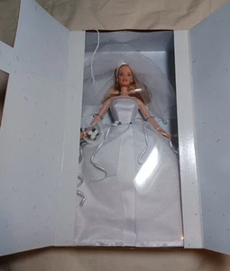 Blushing Bride Barbie Doll 1999 Mattel Wedding Barbie NRFB - Picture 1 of 5