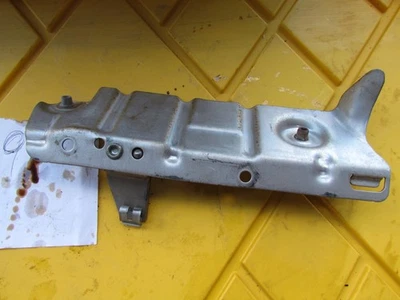 2018-2022 BMW X3 2.0L - Exhaust Manifold HEAT Shield / Cover 7618371 - Image 1 of 3