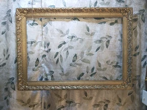 Großer antiker verzierter Holz Bilderrahmen 41 3/4" - Bild 1 von 4