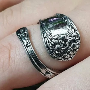 Daisy Flower Ring Spoon Wrap Round Adjustable s925 Silver Ring Metal Jewellery - Picture 1 of 12