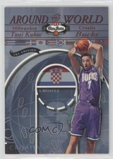 2002-03 Fleer Box Score 1st Edition /100 Toni Kukoc #235