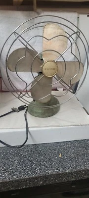 Vintage Eskimo Oscillating Table Fan( Works As Should) - Image 1 of 4