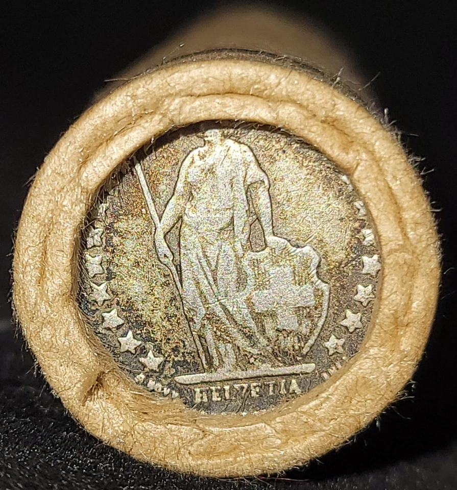 ESTATE!! UNSEARCHED!! Wheat Cent Roll With Old Silver Coin & BU Wheat Tails Ends - Image 1 of 3