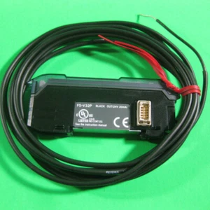 One Keyence FS-V32P Fiber Amplifier Sensor FSV32P new - Picture 1 of 6