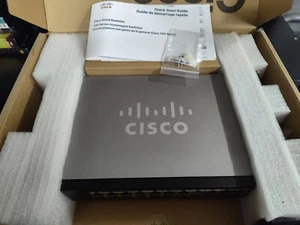 Cisco SG102-24 V2 24-Port Gigabit Ethernet Switch EXCELLENT - Picture 1 of 5