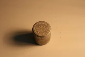 COLOPHANE ANCIENNE POUR VIOLON LEON BERNARDEL. - Picture 1 of 1